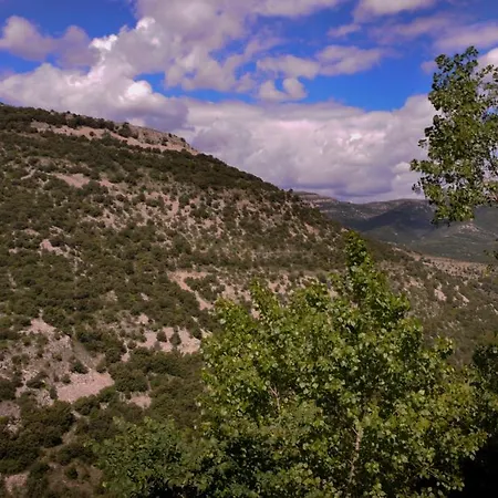 Complejo Rural La Glorieta * Catí